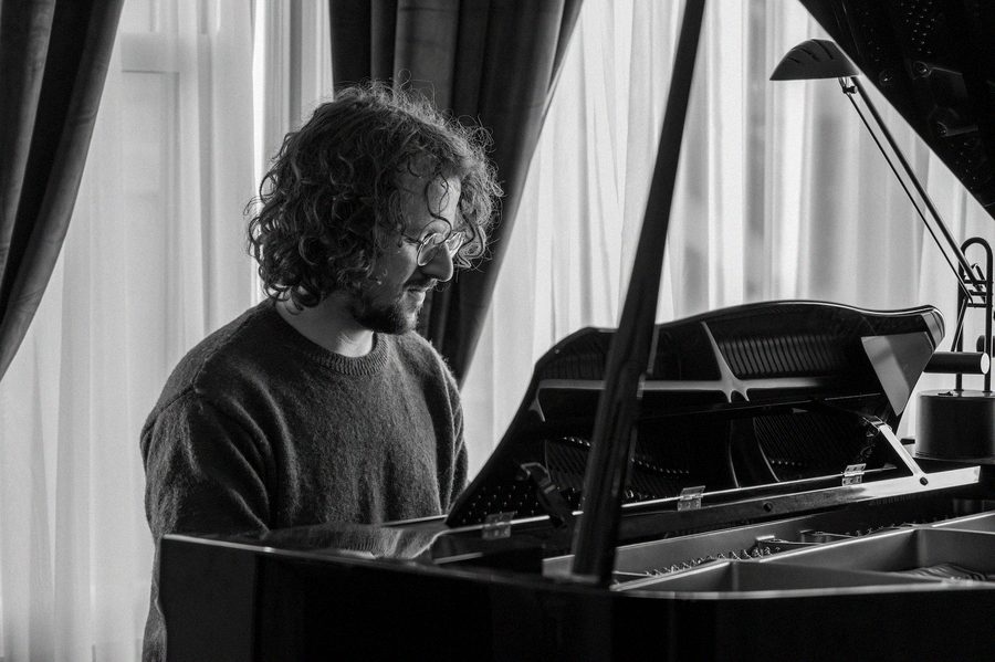 Jonas Myers performing at Crystal